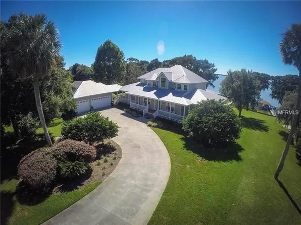 6585 Sunnyside Dr, Leesburg, FL 34748