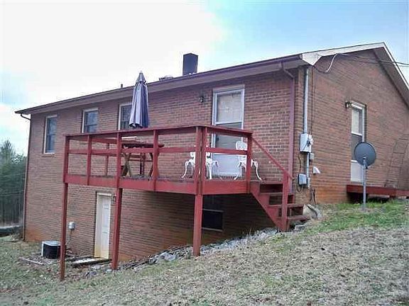 4th image of 2422 W Lenoir Dr