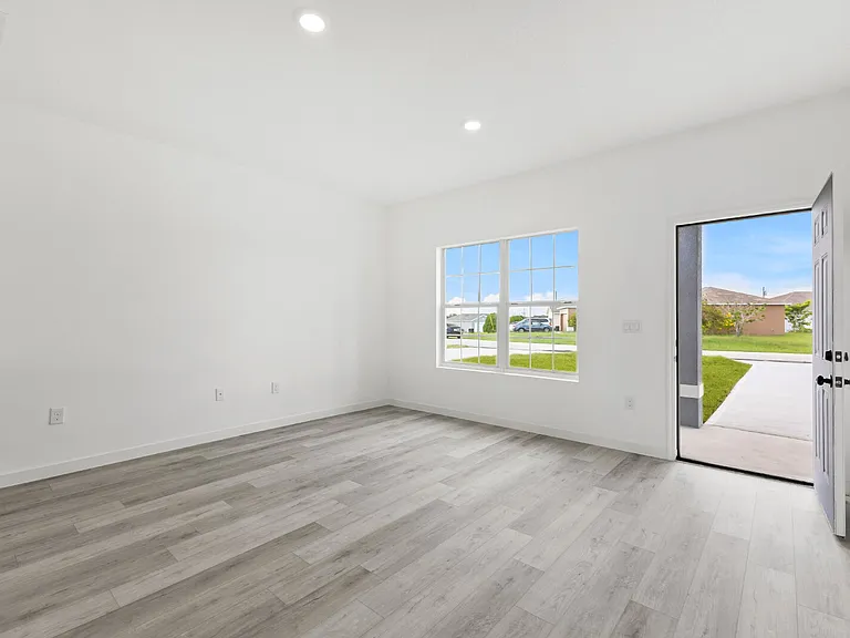 602 Desmoines Ct — Photo 22