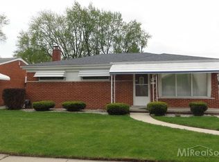 16770 Bell Ave, Eastpointe, MI 48021