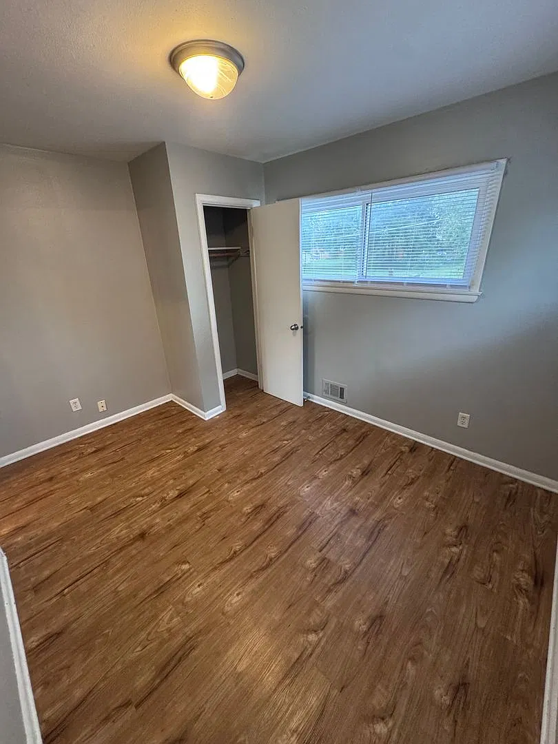 509 3 Mile Rd. — Photo 2