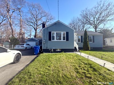 75 Elizabeth Avenue, Bloomfield, CT, 06002