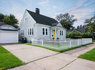 114 Parker Ave, Benton Harbor, MI 49022