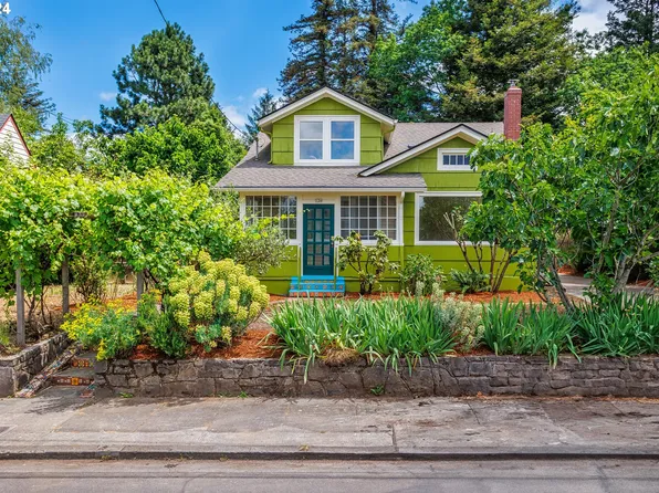 126 SE 52nd Ave, Portland, OR 97215