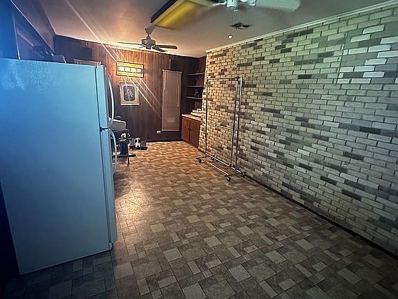 5th image of 148 E 57th St