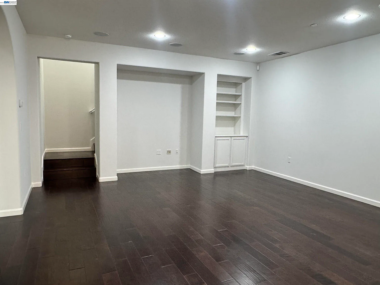4 bed, 2231 sqft, $5,200 — Photo 4