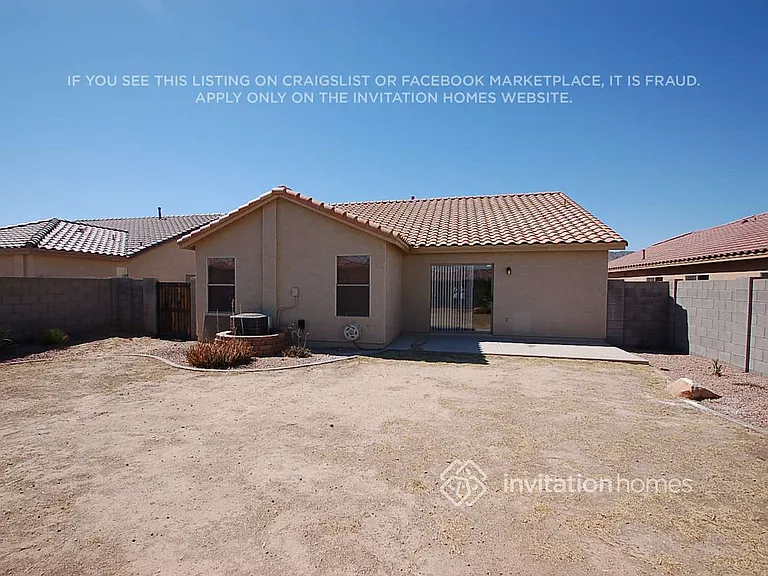 114 E Beth Dr — Photo 6