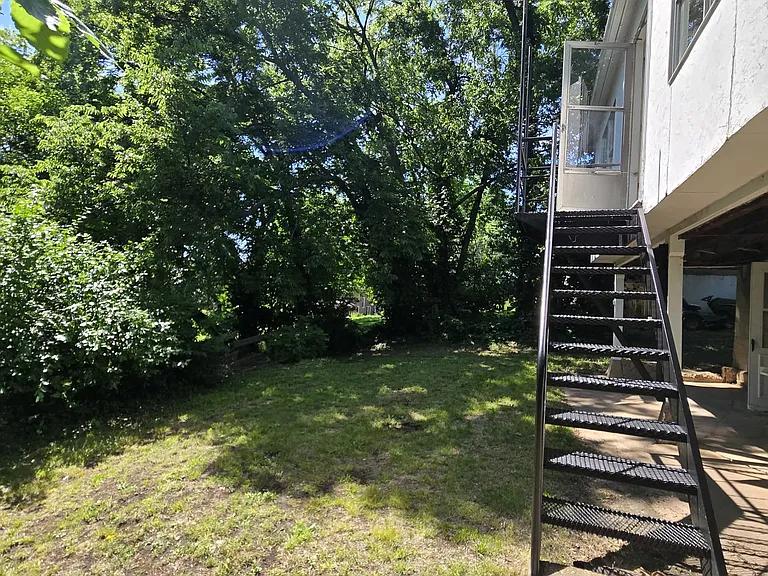 927 W High St #A — Photo 22