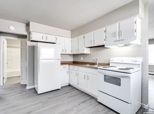 1214 Mount Vernon St #1216, Oshkosh, WI 54901