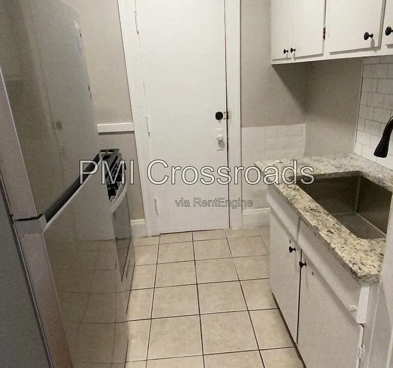 1370 West Blvd #9