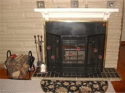 4th image of 235 Evergreen Dr