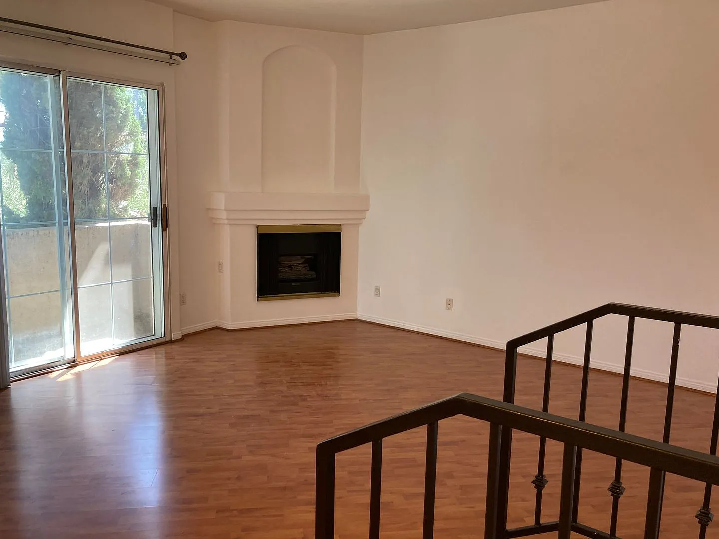 7037 La Tijera Blvd — Photo 4