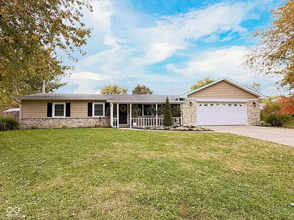 250 Southlane Dr, New Whiteland, IN 46184