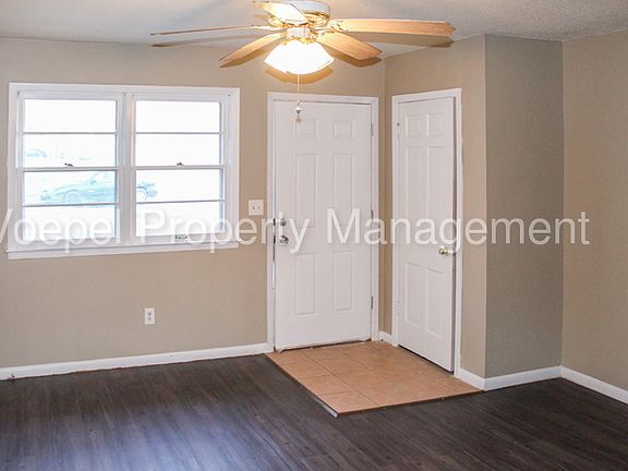 2nd image of 1008 SW Chicago Ave