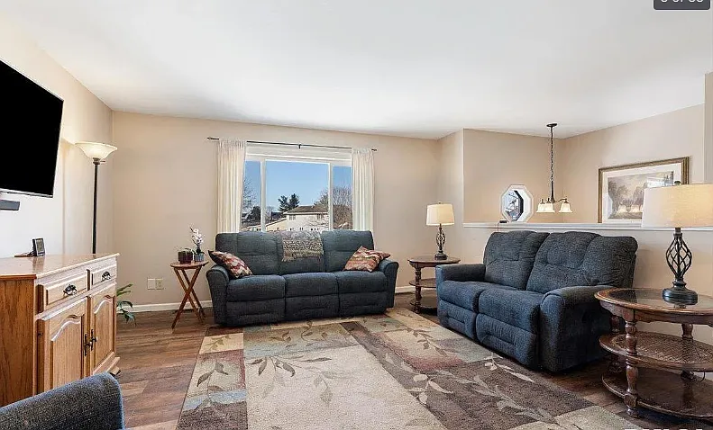 Building Photo - 80 Chukar Dr