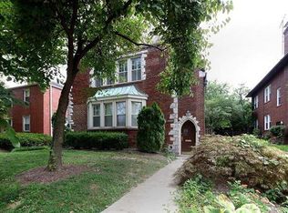 7470 Delmar Blvd, Saint Louis, MO