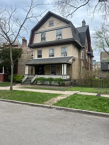 826 Hamlin St Photo 1