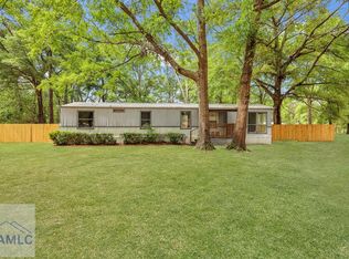 703 Riverside Dr, Jesup, GA 31545