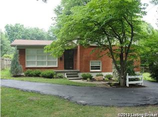 2013 Auburn Dr, Shively, KY 40216