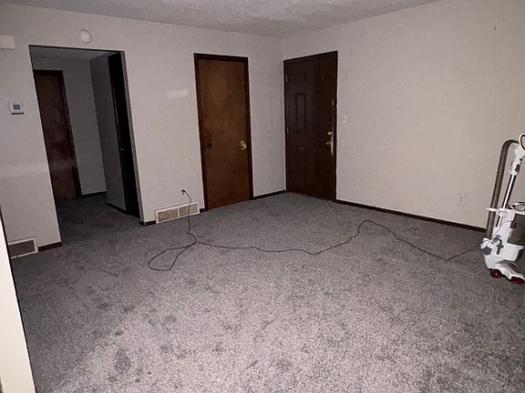 4th image of 719 Pottawatomie St APT C