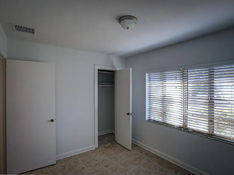 2133 Forest Hills Rd — Photo 15