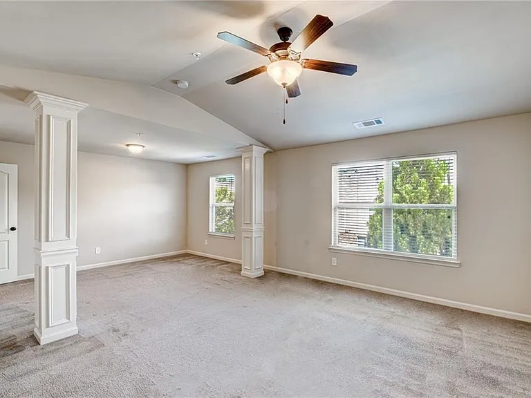 2310 Elmbridge Rd — Photo 12