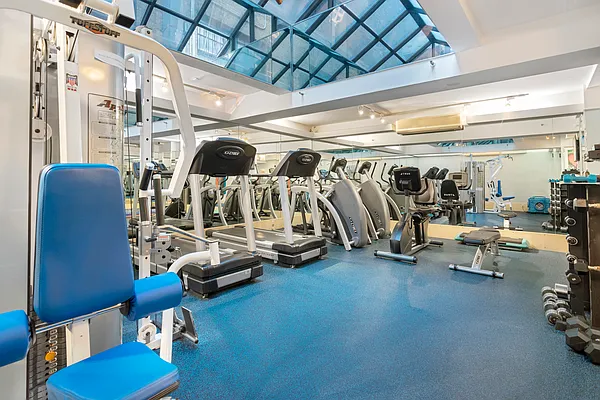 Sold by Compass | media 9