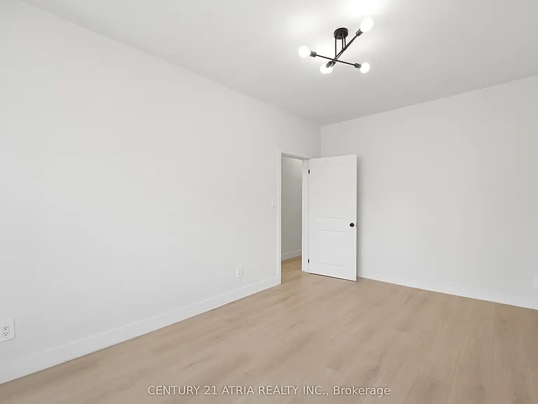 603 College St #2 — Photo 19