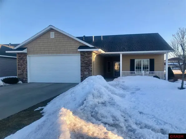 1602 Windsor Ln, Saint Peter, MN 56082