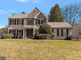 1402 Deer Meadow Ln, Garnet Valley, PA 19060