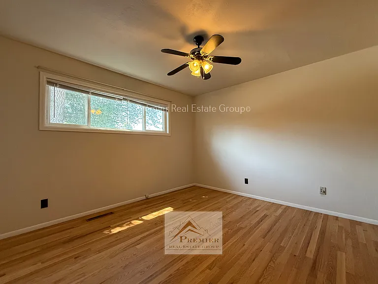 109 Jasper Dr — Photo 6