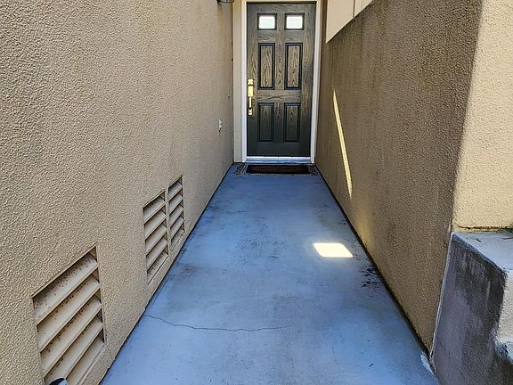 3rd image of 39 Northcrest Dr