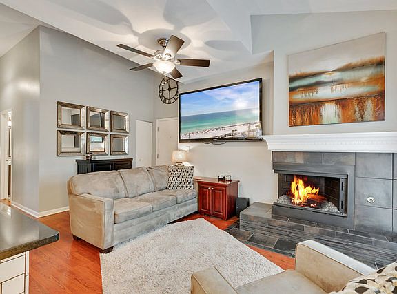4th image of 2136 W Evergreen Ave #3A