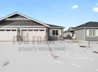 1329 N Tschirley Rd #1, Greenacres, WA 99016