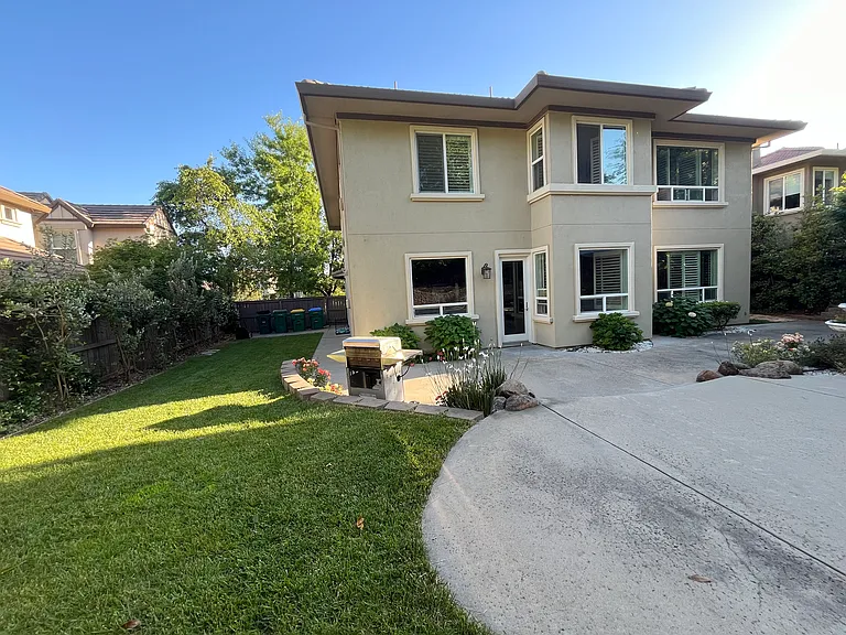 3054 Pescara Pl — Photo 31