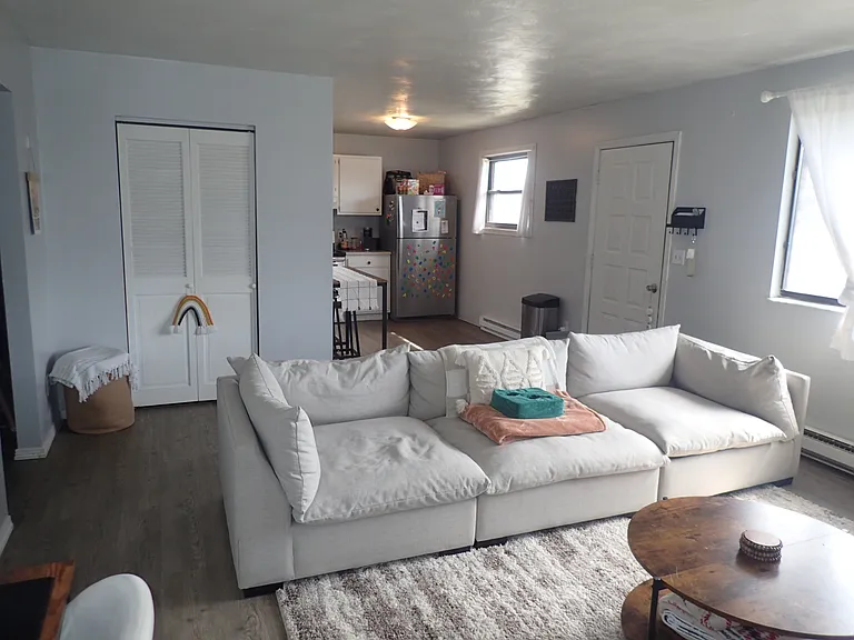 58 Dorman Ave — Photo 35