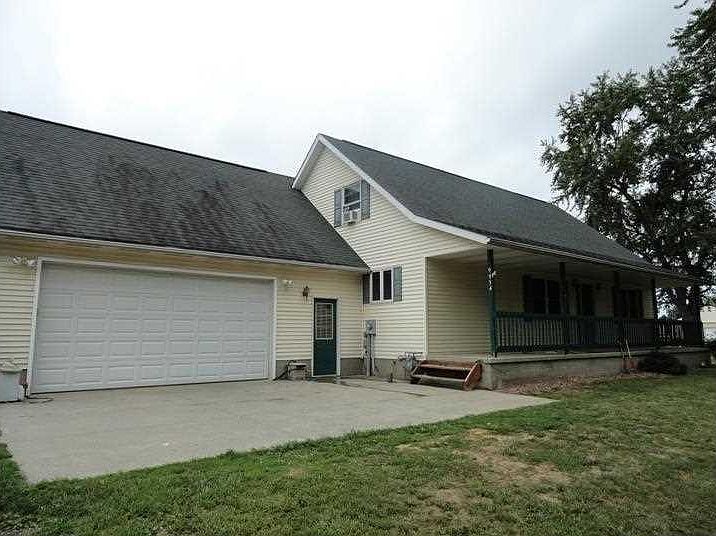 1st image of 9954 Sampson Ave
