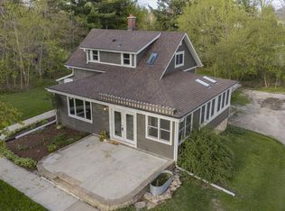 412 West Ave, Pewaukee, WI 53072