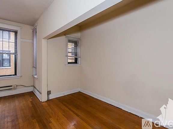 4th image of 719 W Barry Ave #A3