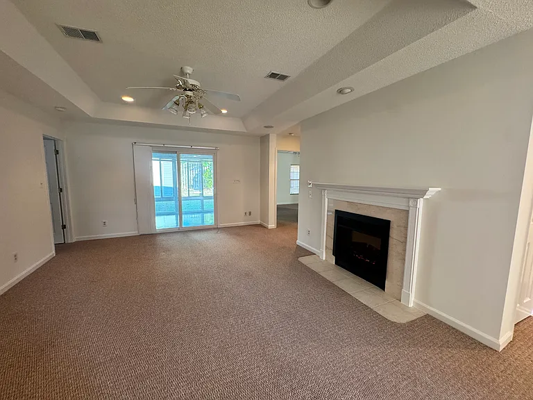 4091 Lakeshore Dr — Photo 9