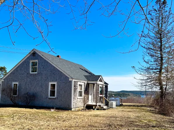 113 Battle Avenue, Castine, ME 04421