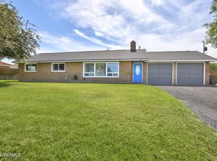 919 W Grandview Ave, Sunnyside, WA