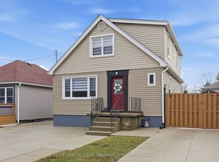 2062 Barton St E, Hamilton, ON L8H2Z4