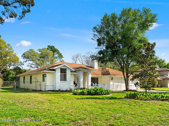 3rd image of 13299 Don Loop