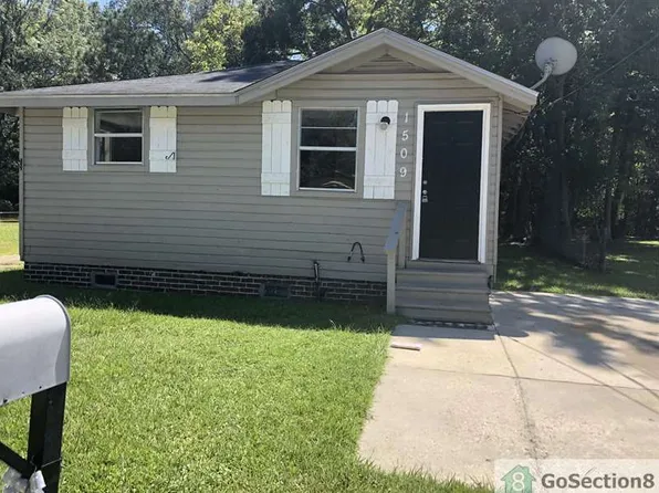 1509 Dominick St, Mobile, AL 36605