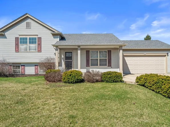 2521 Brittany LANE, East Troy, WI 53120