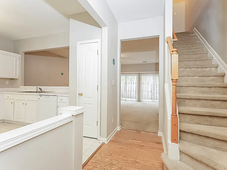 3973 Katherine Way — Photo 8