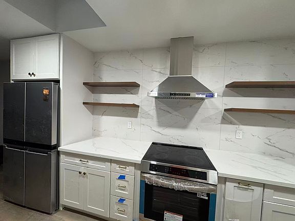 4th image of 3309 Walton Way