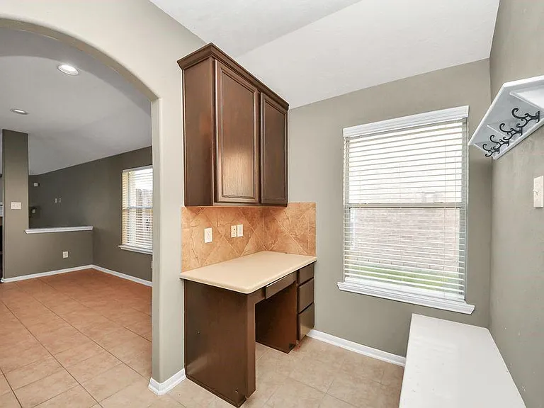 24822 Diamond Run Ct — Photo 37