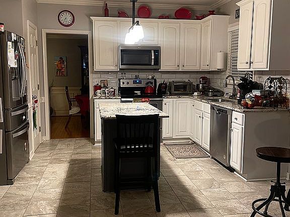 4th image of 9375 Windsor Shade Dr